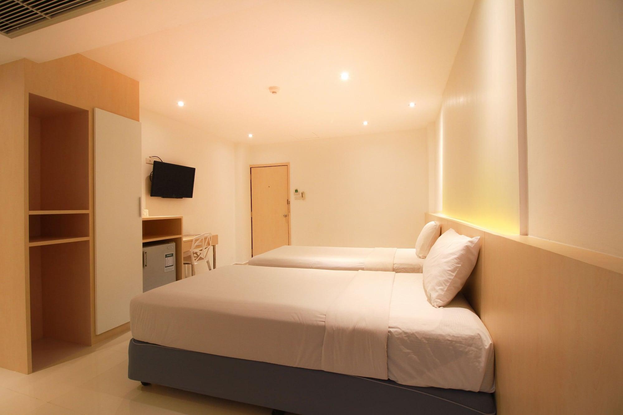 Ten Stars Hotel Банкок Екстериор снимка