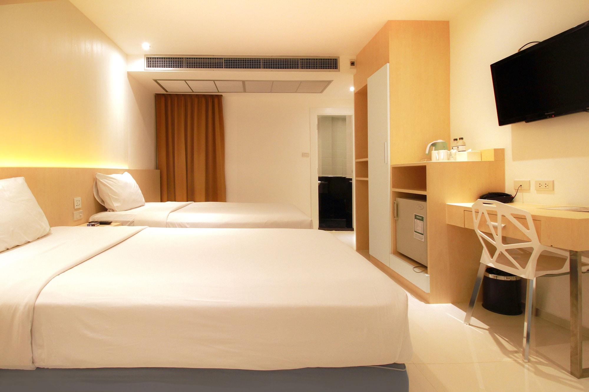 Ten Stars Hotel Банкок Екстериор снимка