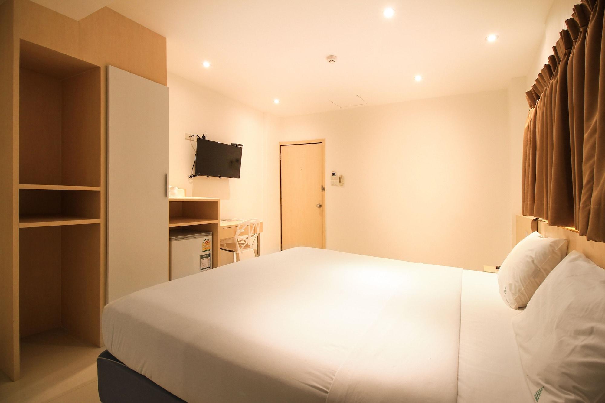 Ten Stars Hotel Банкок Екстериор снимка