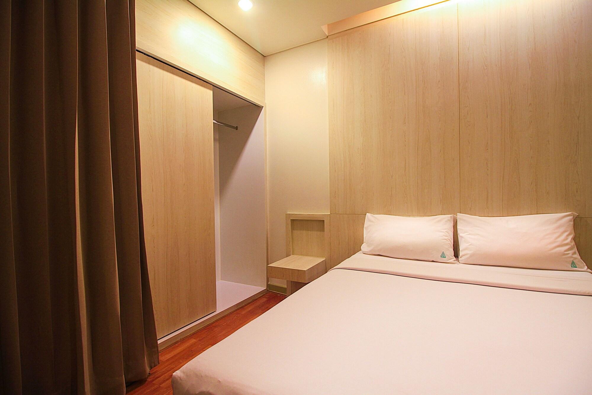 Ten Stars Hotel Банкок Екстериор снимка