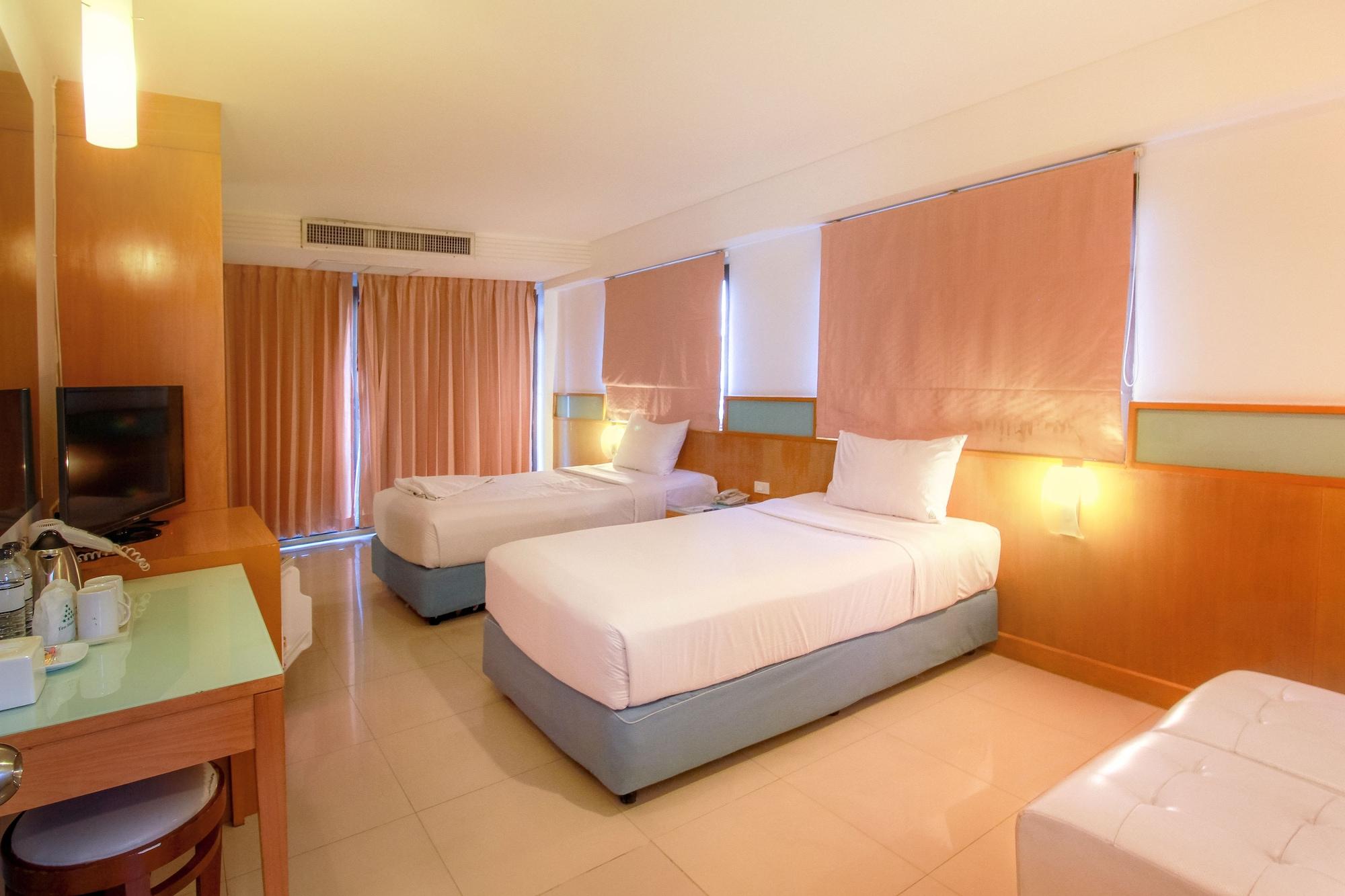 Ten Stars Hotel Банкок Екстериор снимка
