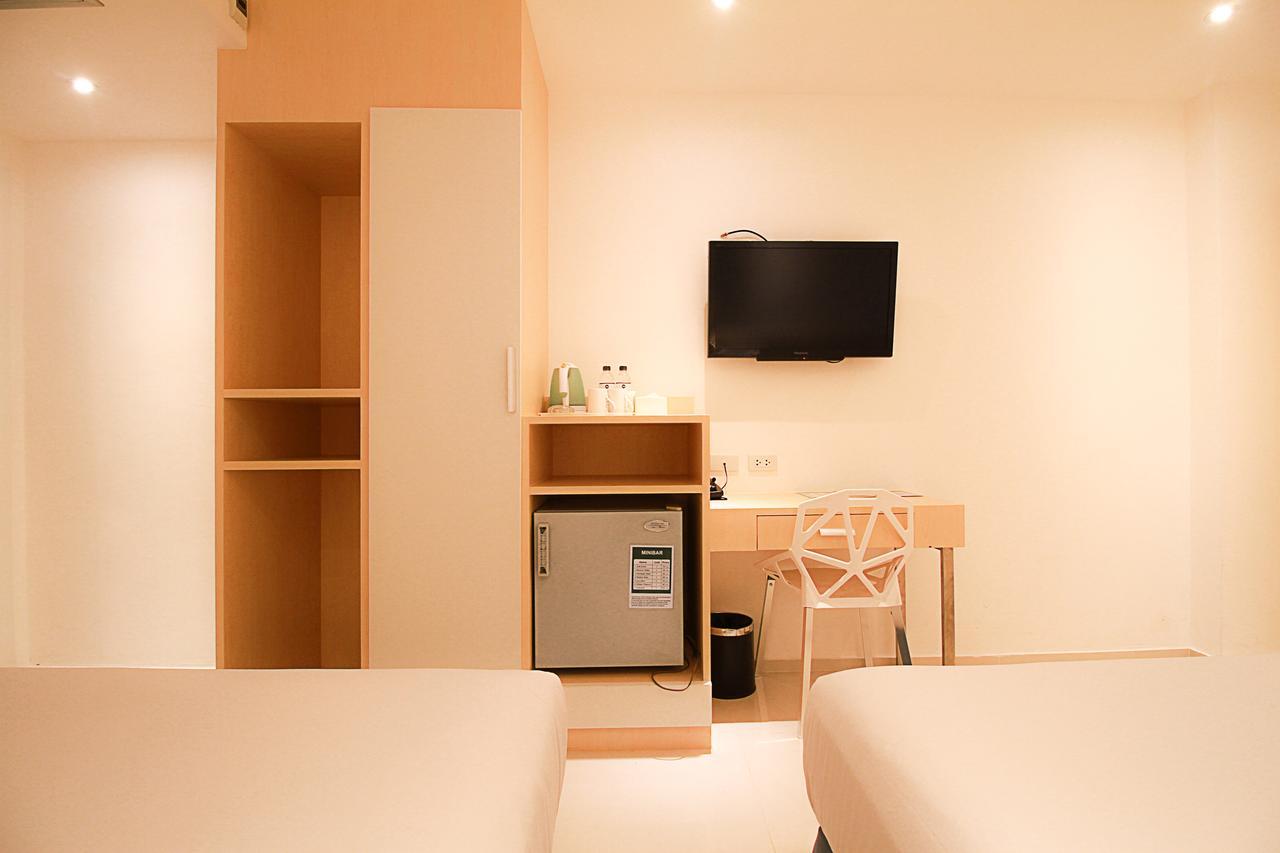 Ten Stars Hotel Банкок Екстериор снимка