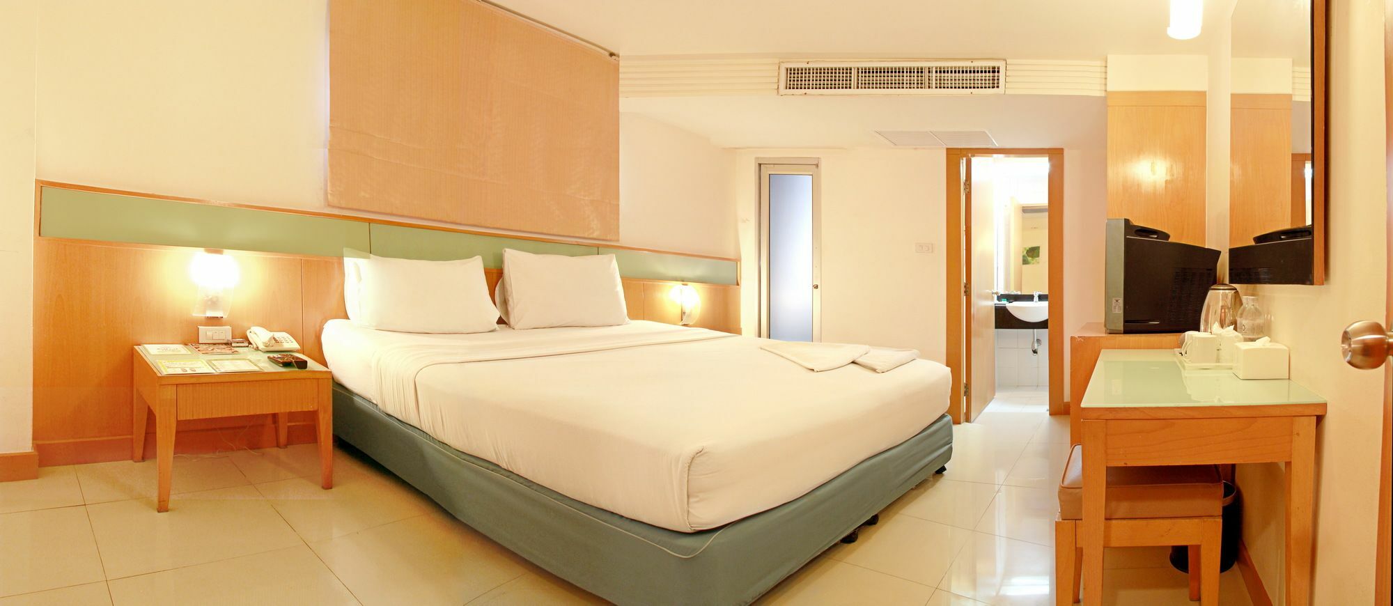 Ten Stars Hotel Банкок Екстериор снимка